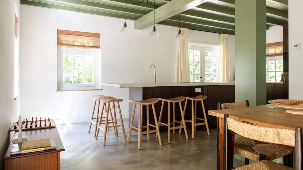 Lunteren House | Fantastic family home with a large garden | in the Forest