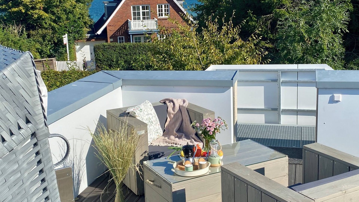 Bockholm House | Fantastic fenced semi-detached house close to the beach