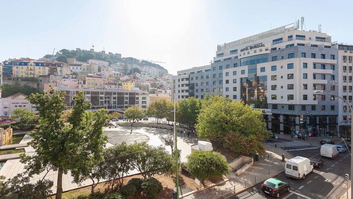 Sao Cristovao e Sao Lourenco Apartment | Fantastic-Location in center of Lisbon-Wi-fi, Lift.