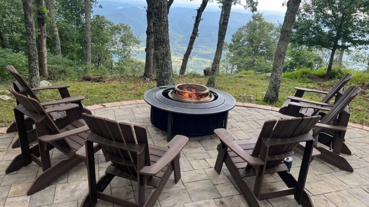 Wintergreen House | Fantastic Mountain & Valley Views! Top of the Mountain & Close to the Resort!