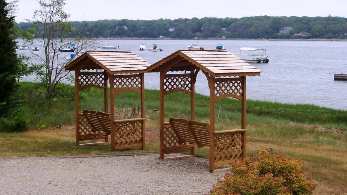 Orleans Cottage | Fantastic Orleans Waterfront 2BR Cottage