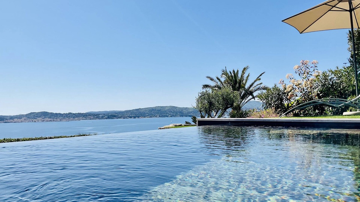 Guerrevieille Other | Fantastic sea view, fully renovated villa