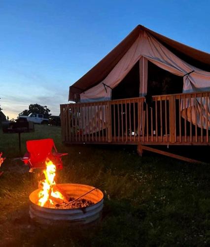 Logan Other | Fantastic Secluded Tented Cabin with Fire Pit in Logan, Ohio