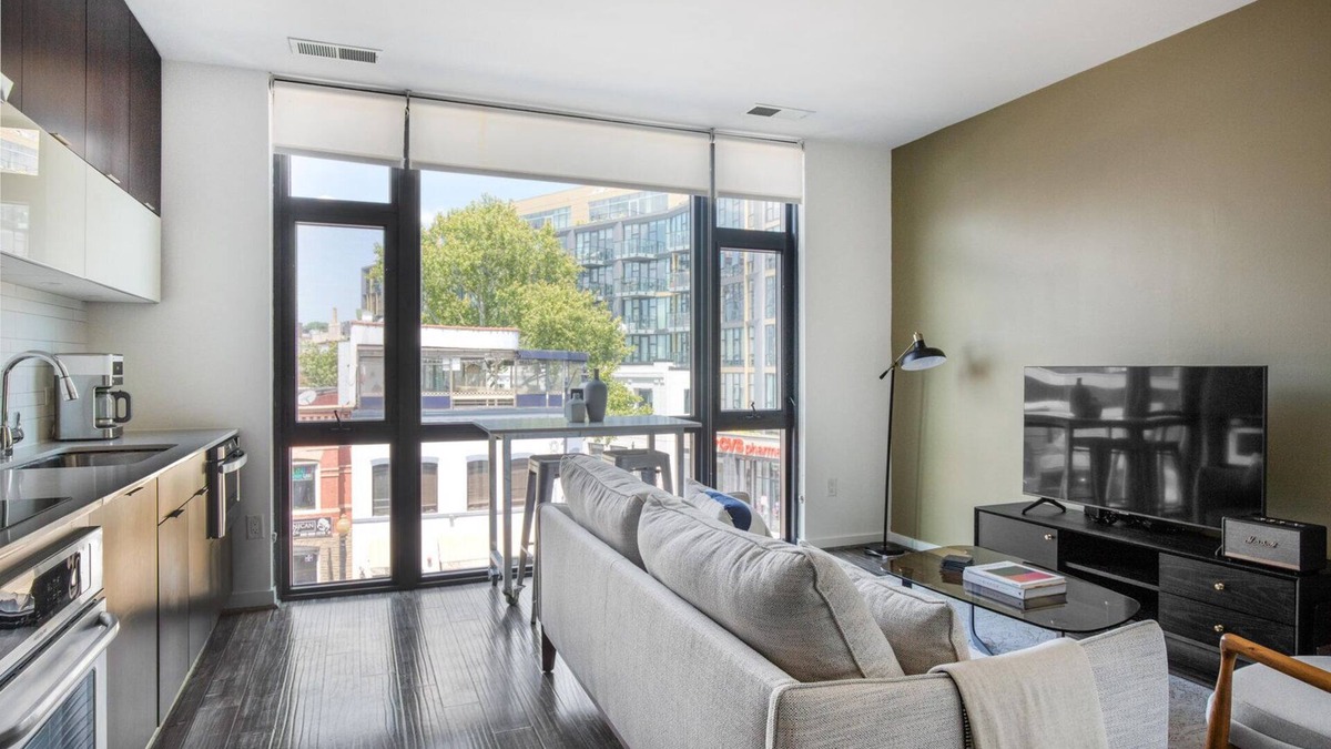 Shaw Apartment | Fantastic Shaw Jr 1BR w/Gym & Doorman, nr Entertainment, by Blueground