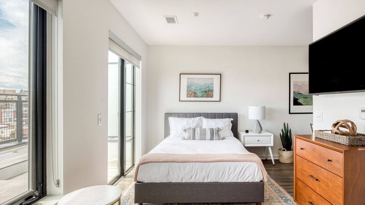 Shaw Apartment | Fantastic Shaw Studio w/Laundry, near Foodie Area, by Blueground