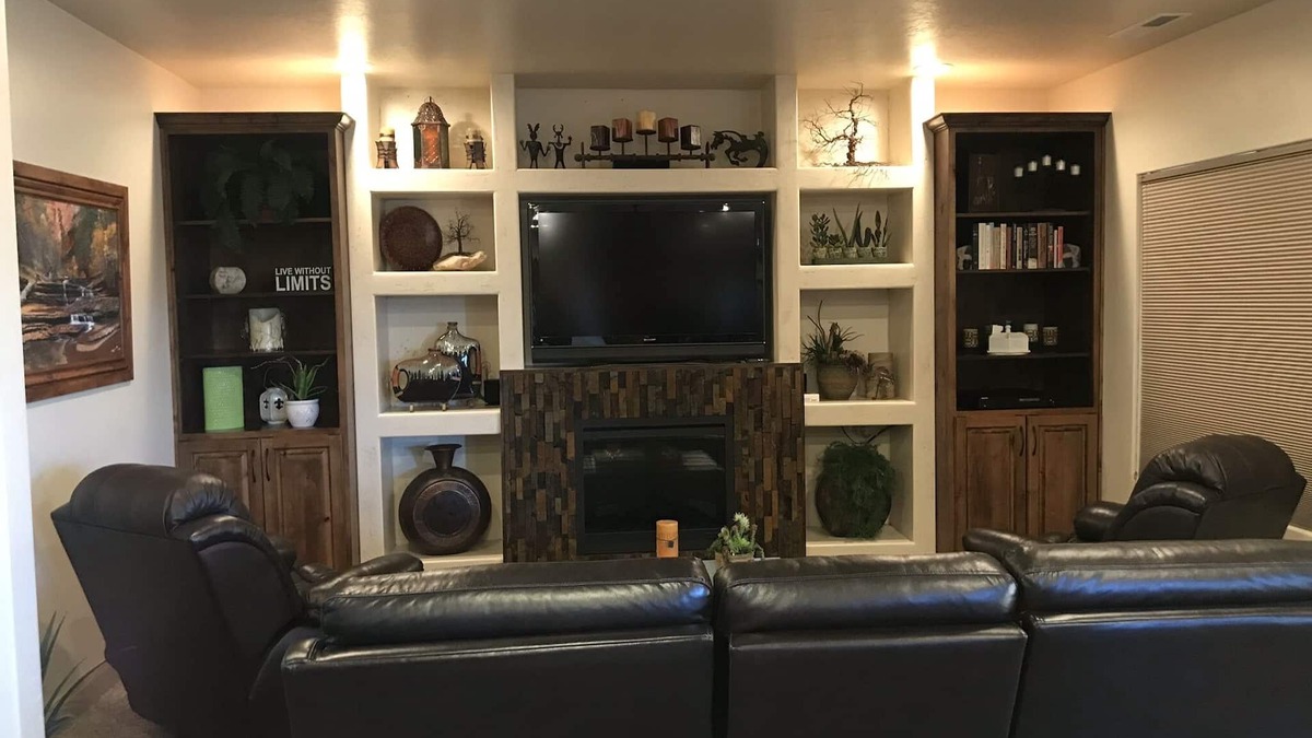 Washington House | FANTASTIC UNOBSTRUCTED VIEW OF PINE MTN & QUIET GET-AWAY FOR MATURE COUPLES.nnn