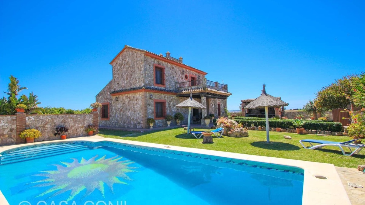 Conil de la Frontera Villa | Fantastic view, private pool, luxurious Villa with grill terrace, internet, 10 minutes from the beaches - Casa Raquel -