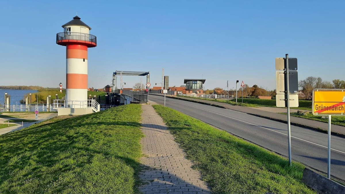 Gruenerdeich Apartment | Fantastic vacation apartment directly on the Elbe in the Altes Land