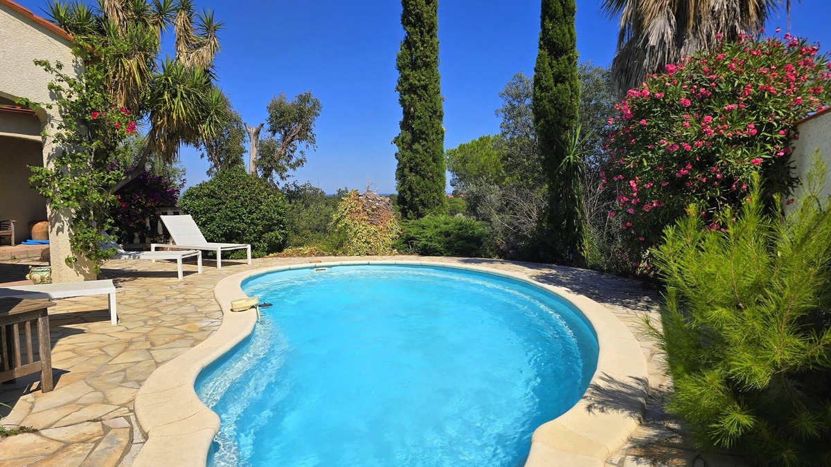 Laroque-des-Alberes Villa | Fantastic villa with pool & view * 4 Stars rated by official Gites de France