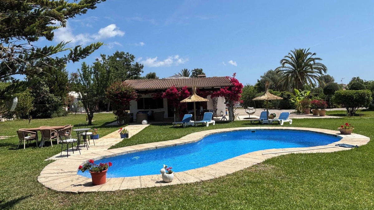 Pollensa Villa | Fantastic Villa with Private Pool, Garden, Wi-fi and BBQ close to all amenities