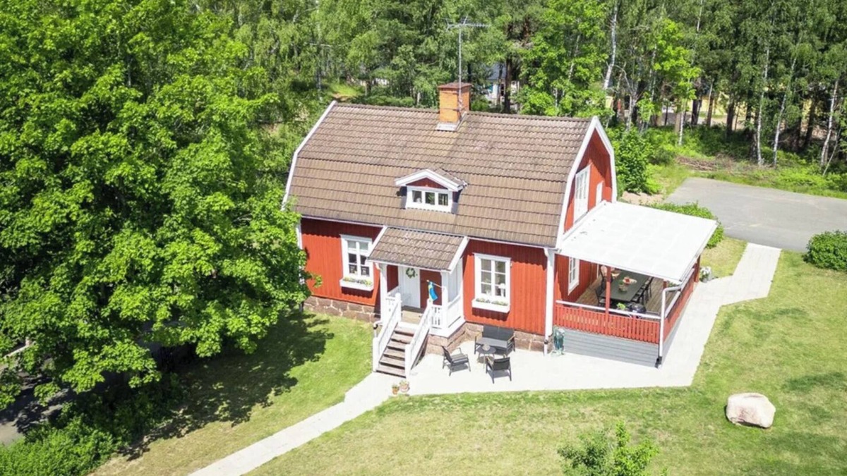 Mariannelund House | Fantastically beautiful genuine Swedish house with hotel comfort centrally located in Mariannelund