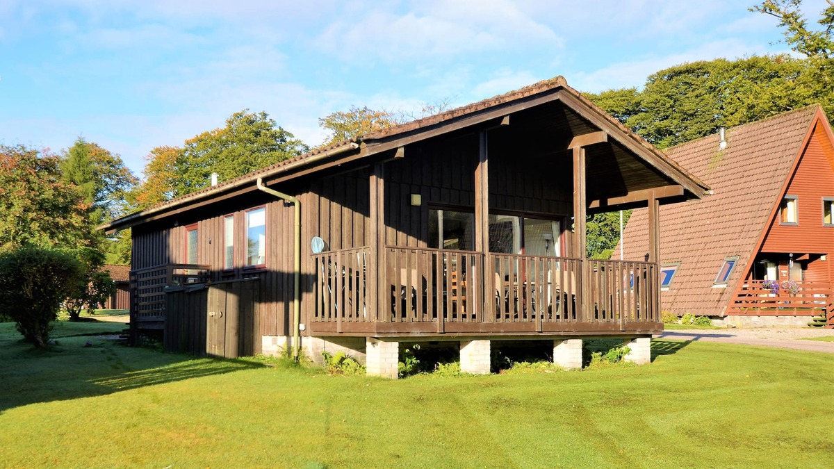 Colintraive Cabin | Fantasticprivate lodge in Hunters Quay Holiday Village, Dunoon, sleeping 4 persons