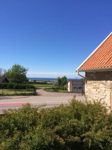 Kopingsvik Apartment | Farbror Alfreds Boende Sjöutsikt