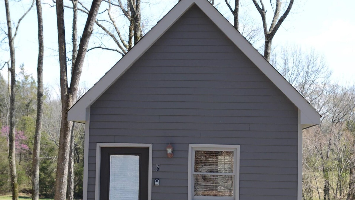 Mount Juliet Cabin | Farm Cabin 2, Sleeps 4, on 180 Acre Farm near Nashville- Weddings/Events Welcome