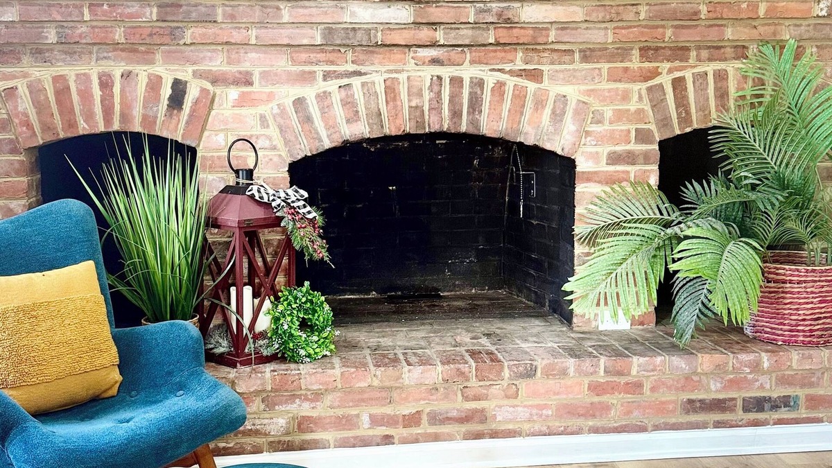 Great Bridge East Cottage | Farm Cottage: The Cutest Retreat – 3-Bedroom Chesapeake Cottage with WiFi & AC!
