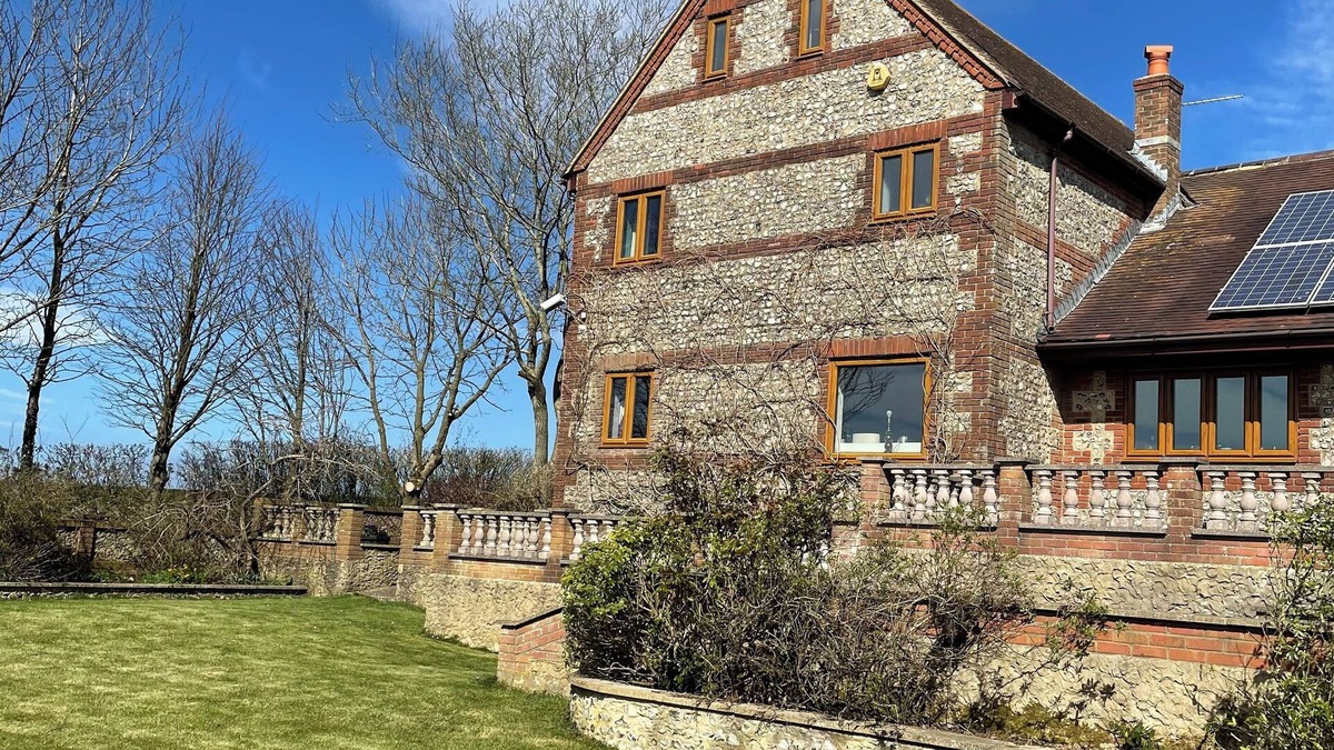 Dorchester House | Farm House in stunning Dorset countryside with Hardy views