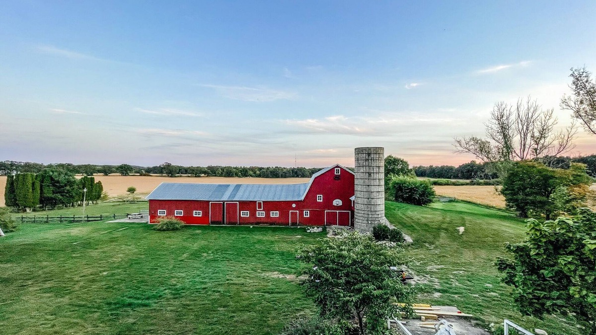 Marshall Other | Farm House | Relax & Visit with Mini Horses - Near Downtown Marshall