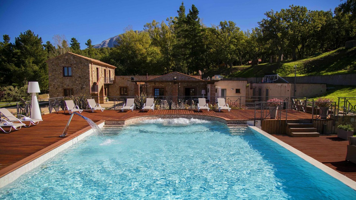 Collesano Bed & Breakfast | Farm stay Casena Mongerrati, Quadruple room with view of Madonie National Park