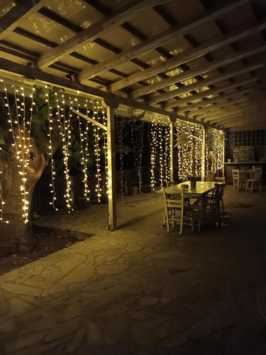 Meteora House | FARMAHOUSE