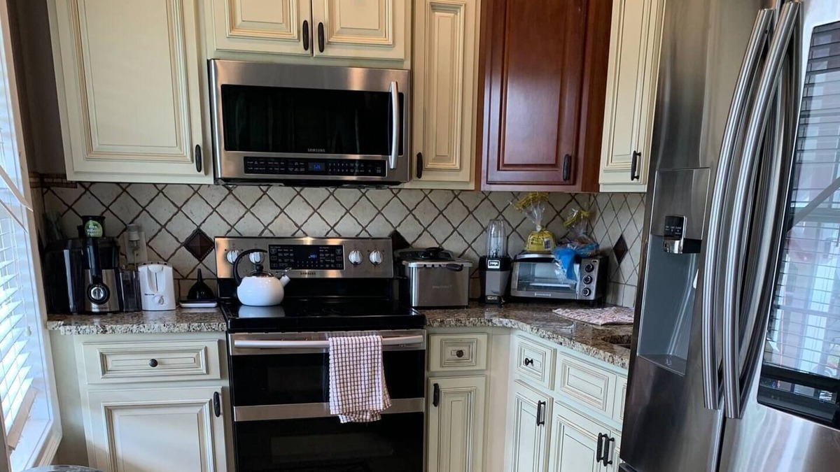Darlington Other | Farmhouse, 6 min from Nascar with great fishing!