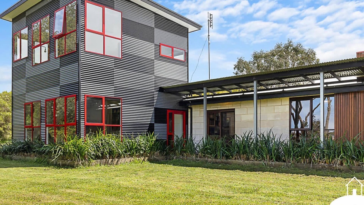 Waratah Bay House | Farmhouse At The Gap