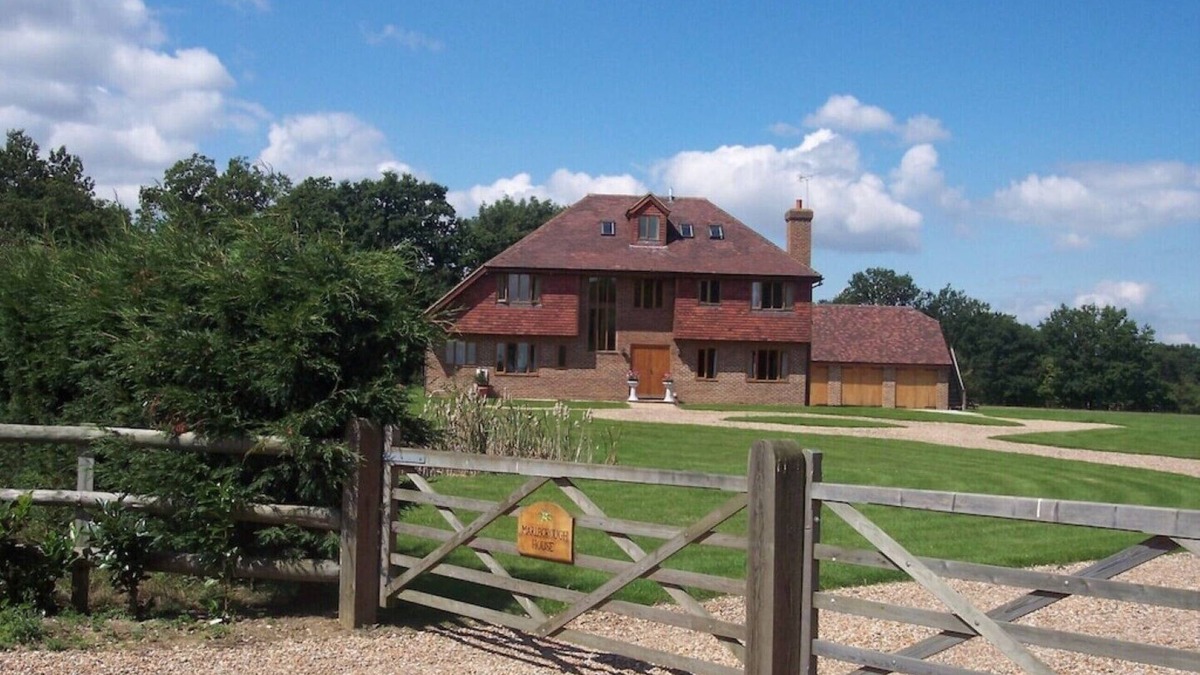 Abbess Roding Other | Farmhouse beautiful location rural yet easy access London sleeps up to 24