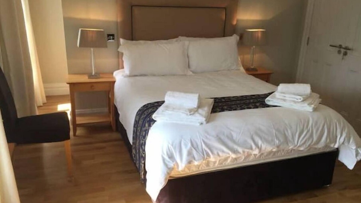 Ballyheigue House | Farmhouse Boutique Ballyheigue Guest House Group