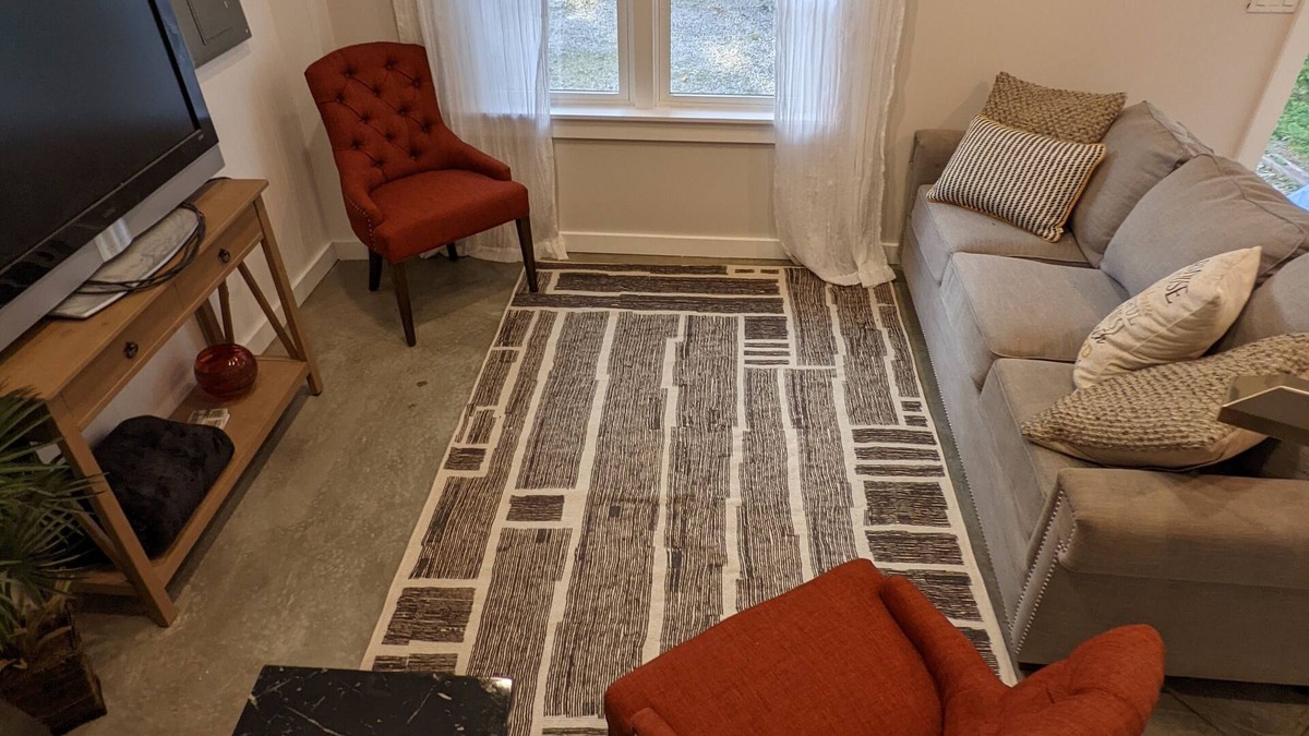 Grandview Other | Farmhouse Chic - 2 Bed, Luxe Finishes, huge yard