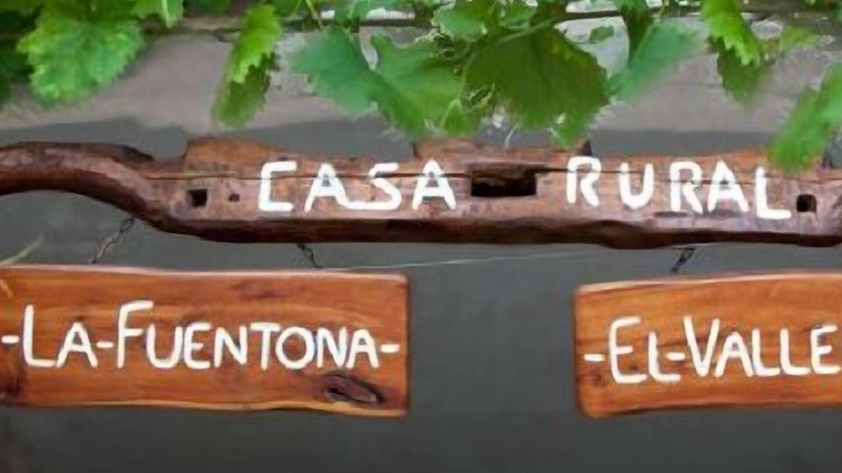 Valle de Tabladillo Cottage | Farmhouse LA FUENTONA for 7 people