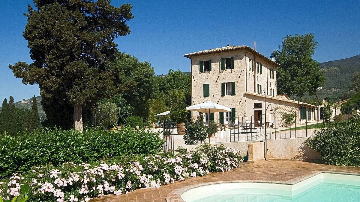 Spello Apartment | Farmhouse holidays in Umbria, the green heart of Italy, amongst art and nature.