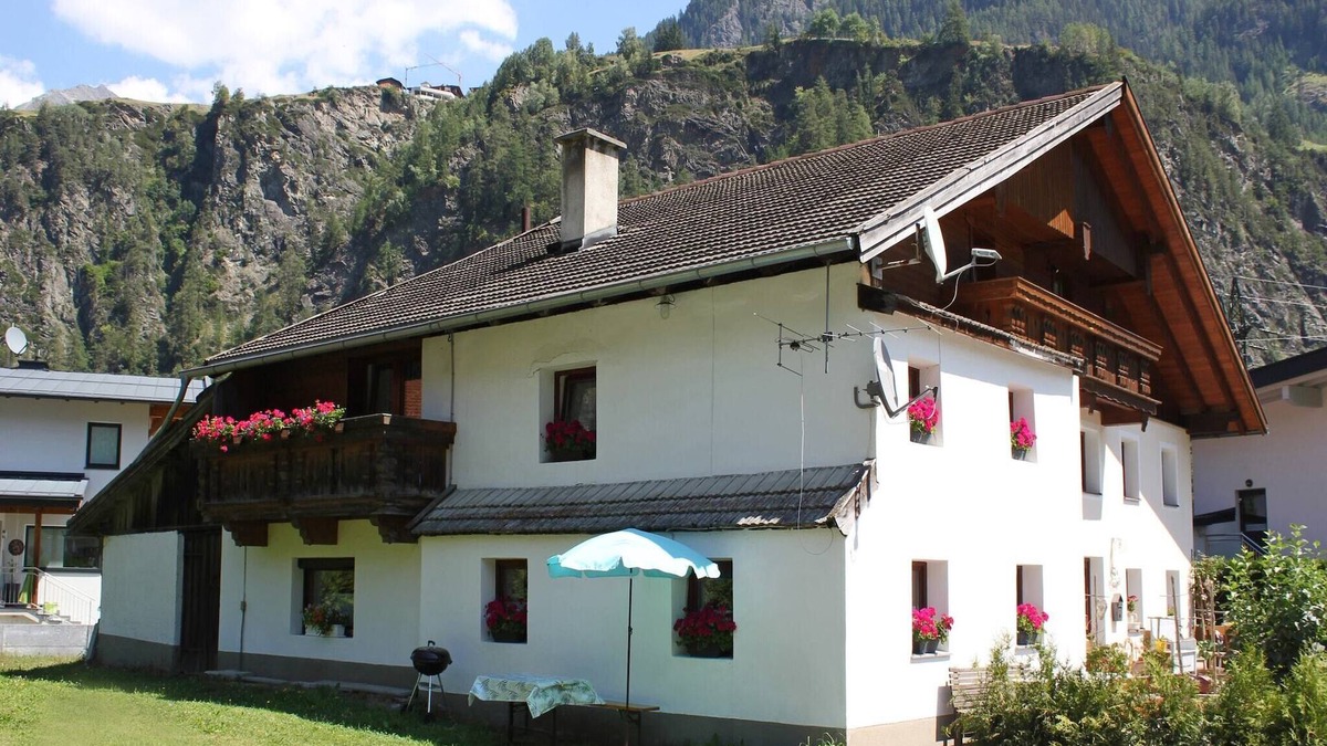 Runhof House | Farmhouse in Ötztal near Ski Areas