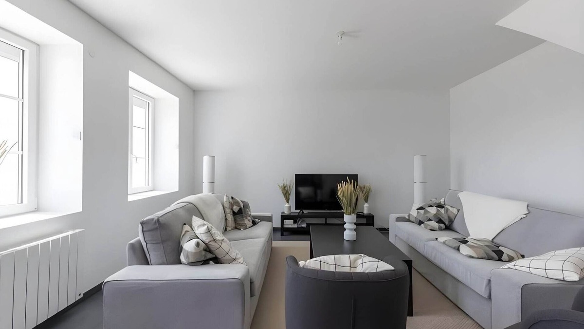 Laigne-en-Belin Apartment | Farmhouse in Laigné near Le Mans Circuit