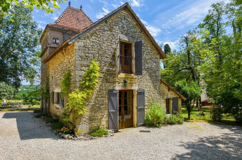 Saint-Cernin House | Farmhouse in Saint-Cernin with Pool & Views