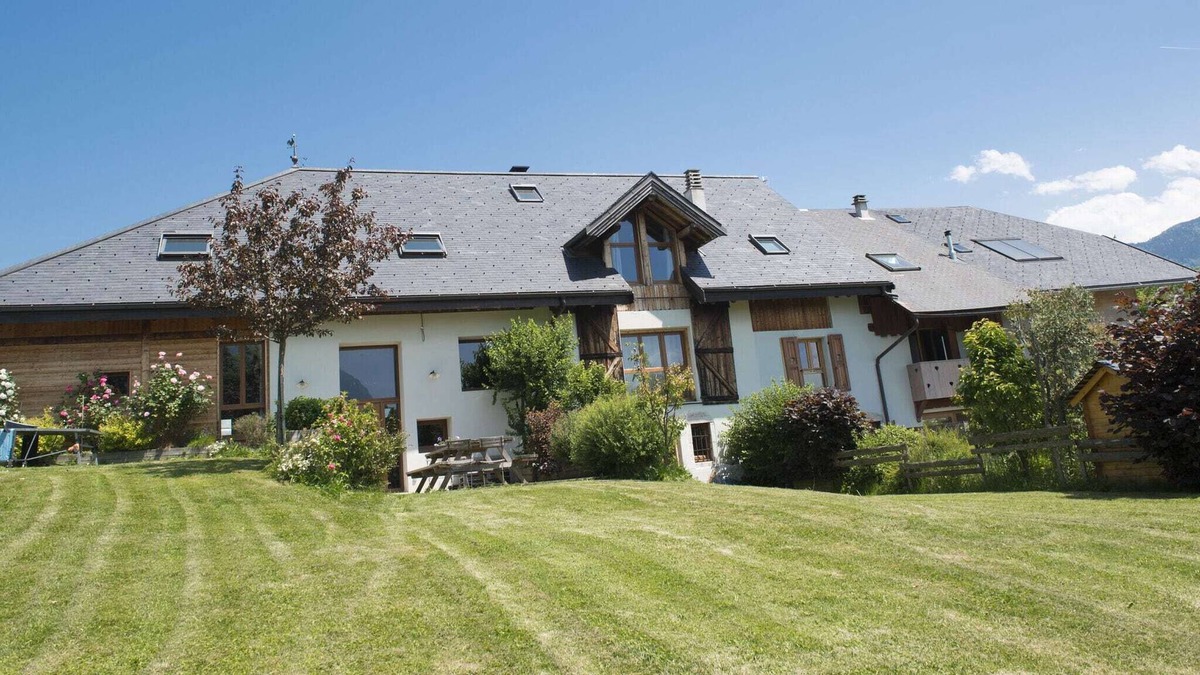 Mercury Villa | Farmhouse in the heart of the mountains