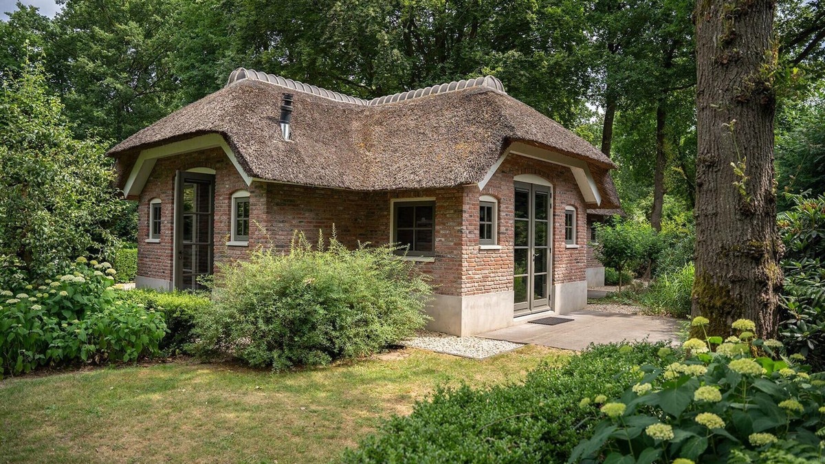 Ermelo House | Farmhouse in Veluwe with Sauna and Nature Views