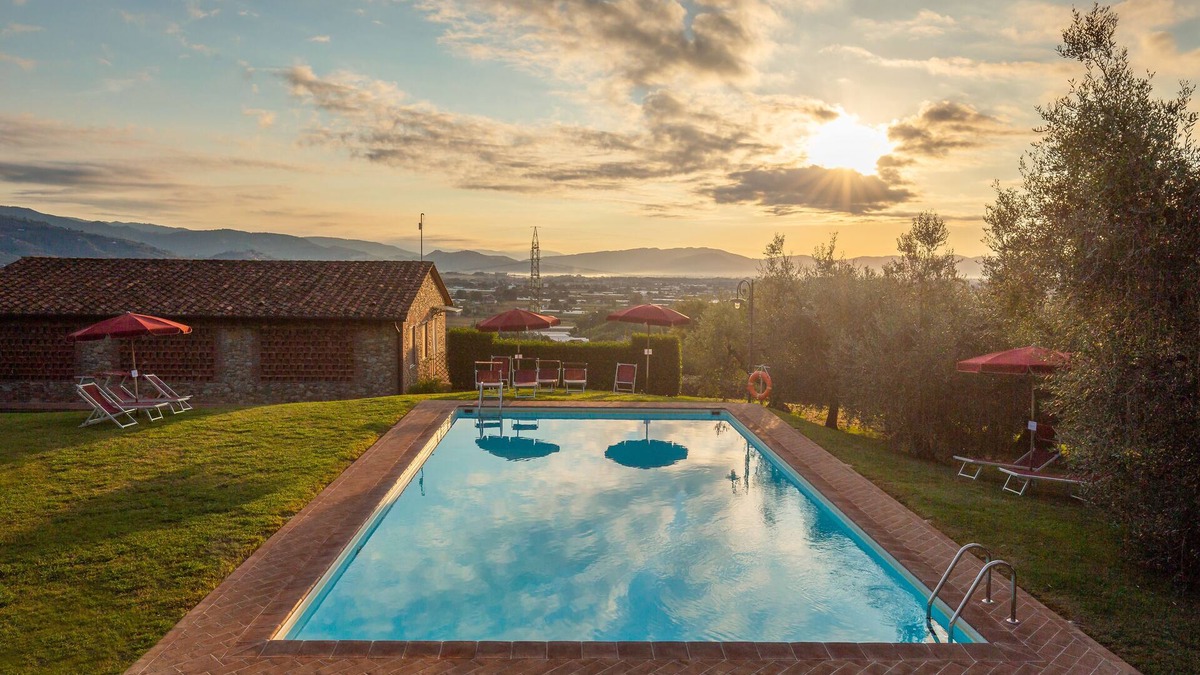 Montecarlo Other | Farmhouse near Lucca. 3-room apartment with swimming pool vineyards, olive trees