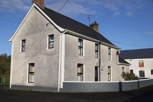 Strabane House | Farmhouse near Newtownstewart 3 bedrooms