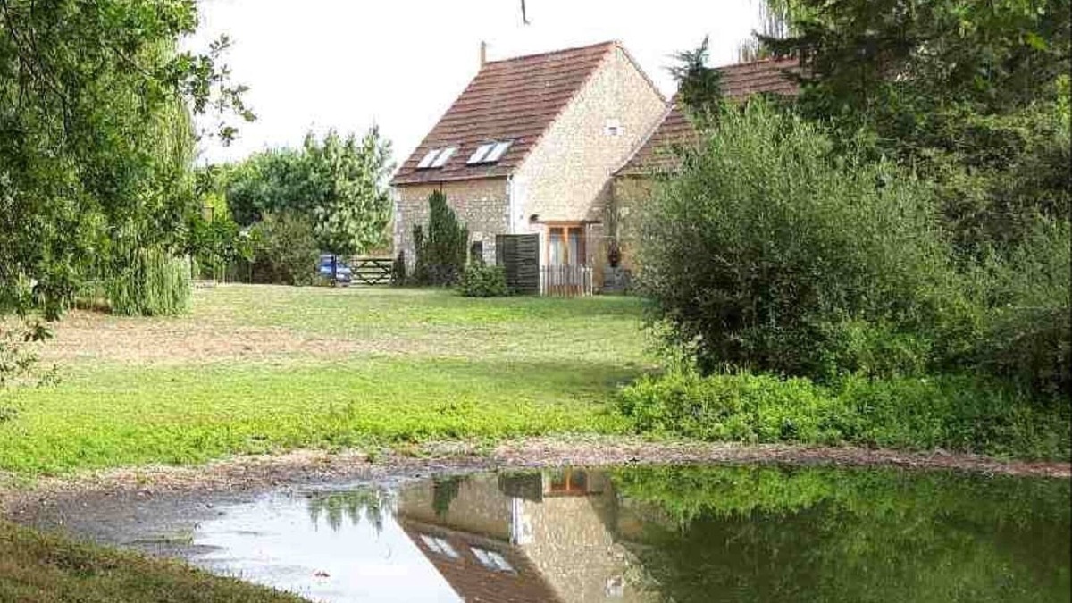 Aubigne-Racan Other | Farmhouse, ornamental lake, 3 1/2 acres, heated pool and childs playground