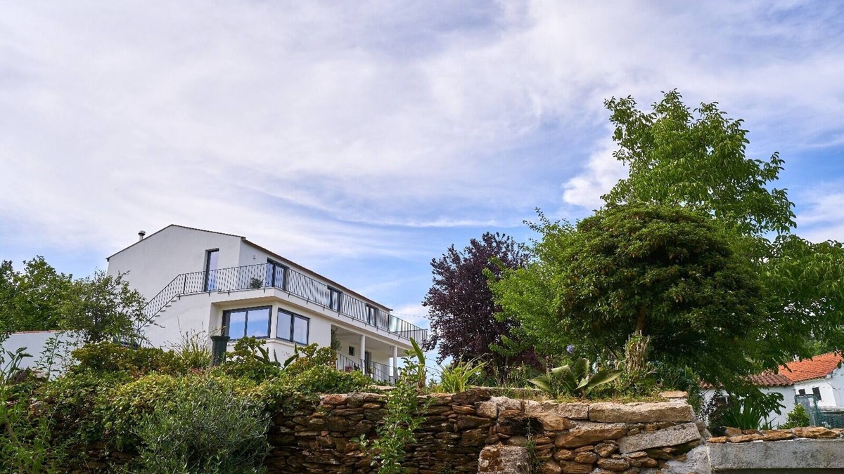 Cardielos Other | Farmhouse 'Sky House By Everkind' with Mountain View, Wi-Fi and Air Conditioning