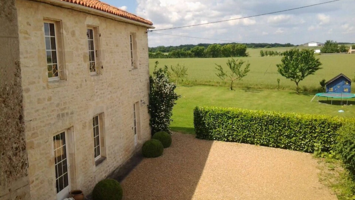 Landrais Other | Farmhouse - Traditional Farmhouse near La Rochelle. beaches 20 mins and a pool.