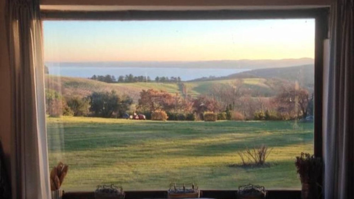 Sutri House | Farmhouse with swimming pool with a magnificent view of Lake Bracciano.