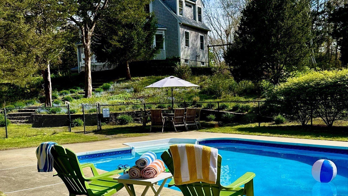 Plymouth House | Farmhouse with pool and private beach access