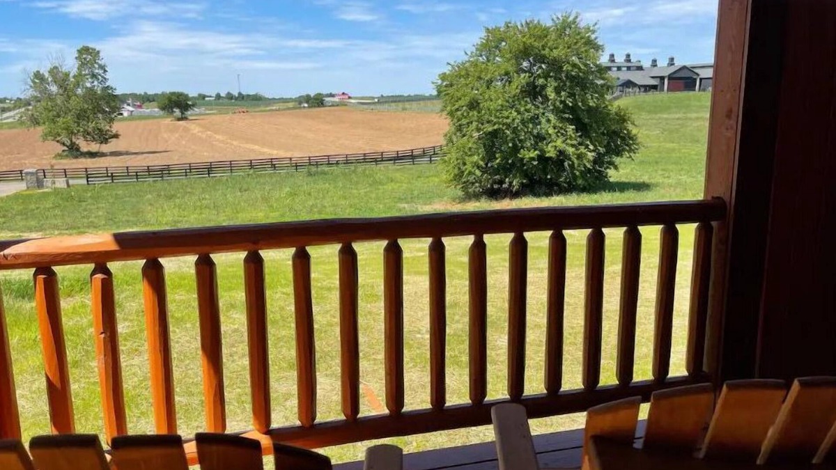 Harrodsburg Villa | Farmview Villa on Bourbon Trail with HOT TUB-4