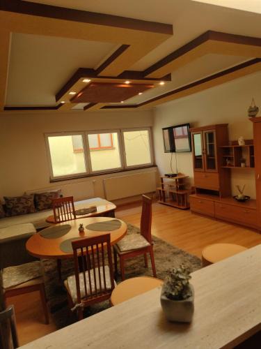 Levice Apartment | Fast Apartment in the centrum with FREE private parking