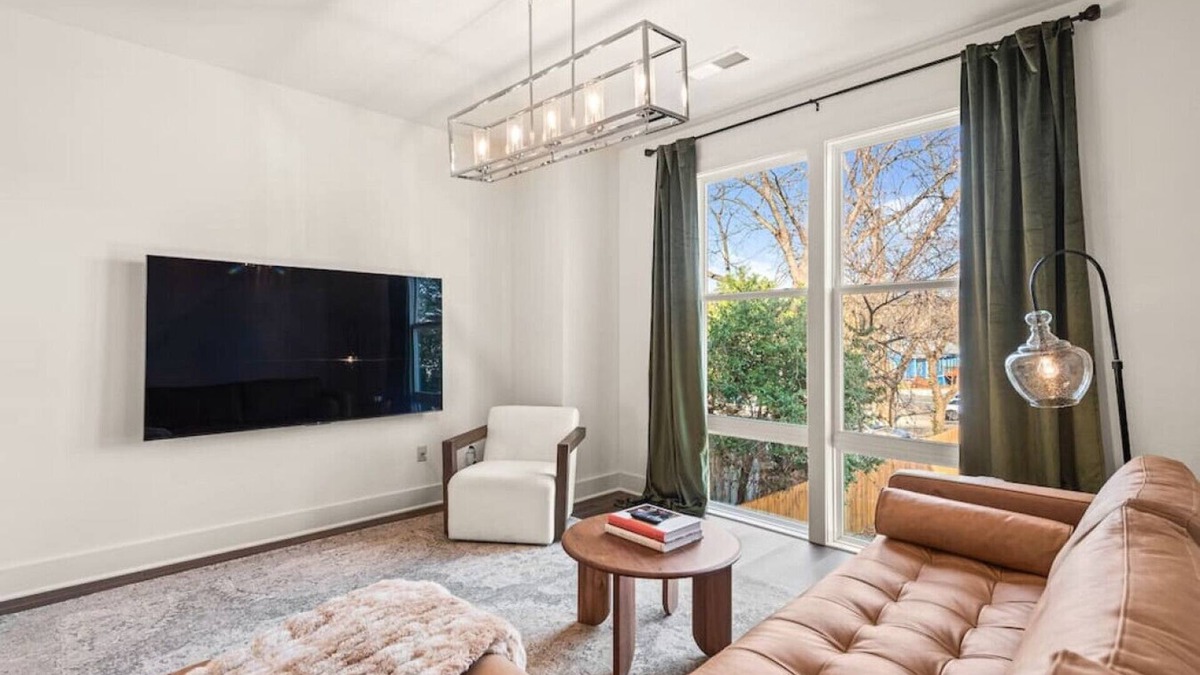 East Atlanta House | Fast Wifi|Downtown EAV| EAV Retreat