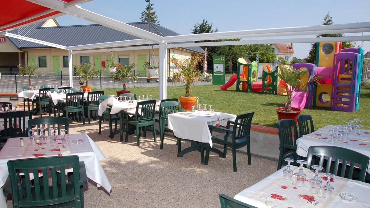 Artenay Hotel | Fasthotel Artenay Orléans Nord