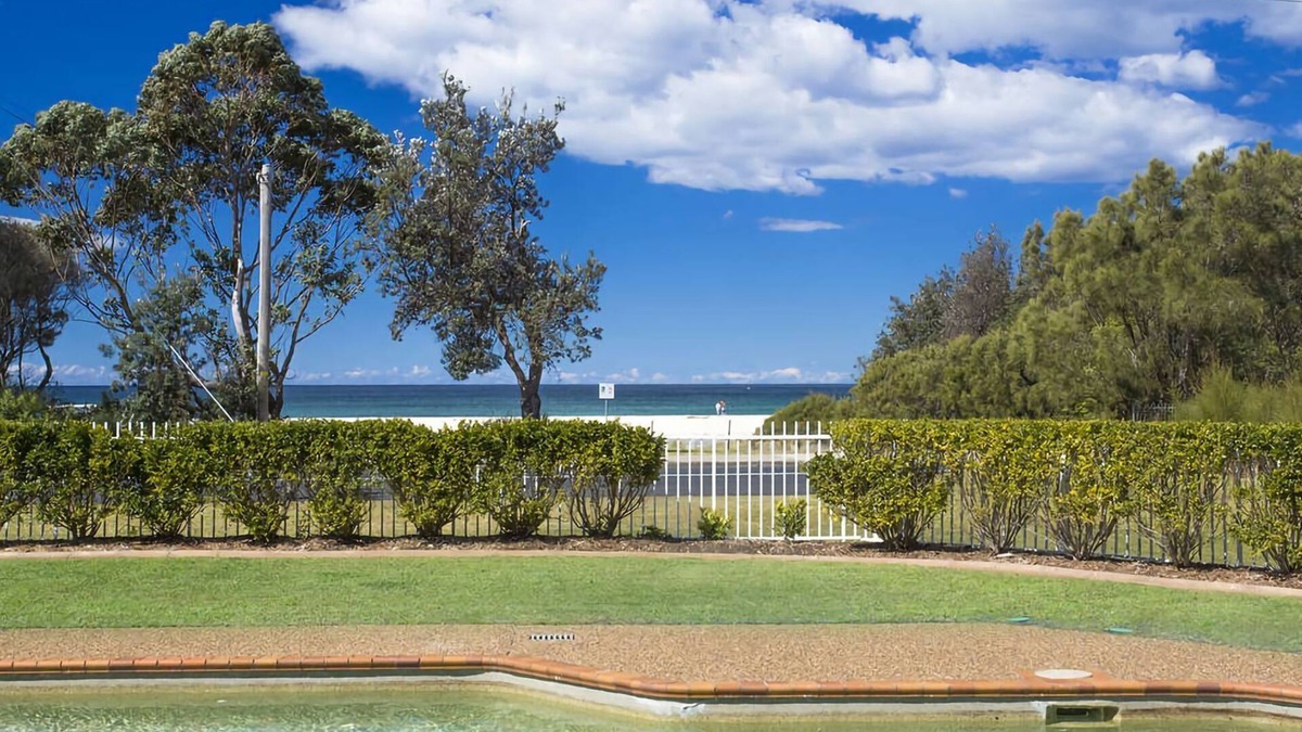 Mollymook Beach Apartment | Fathoms 3 - Bright spacious apartment just moments away from the beach