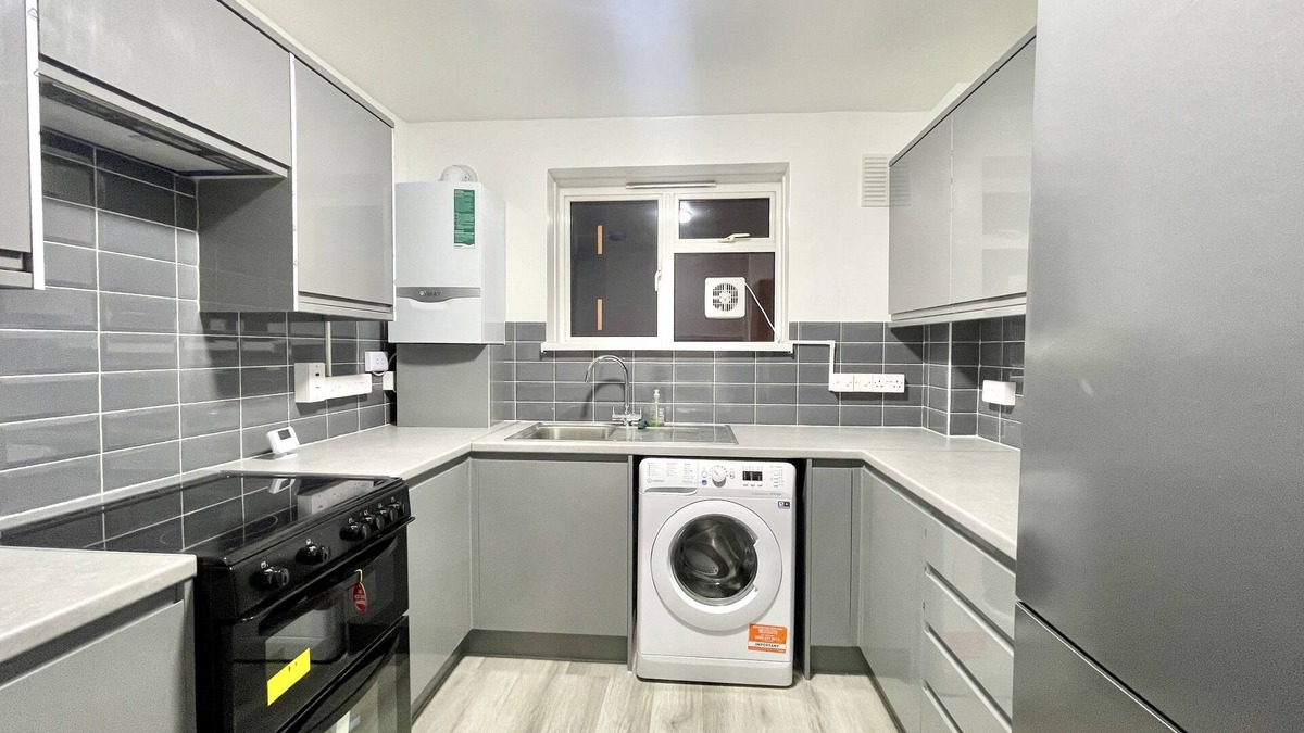 St. Pancras and Somers Town Apartment | (Fav6) Amazing Family Home-SLEEPS 6