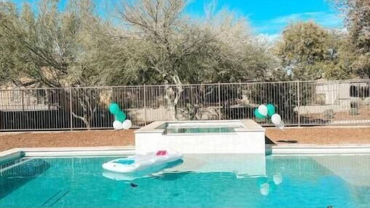Glendale House | FAVORITE Desert Retreat, minutes to STATE FARM STADIUM & DOGERS Spring Training