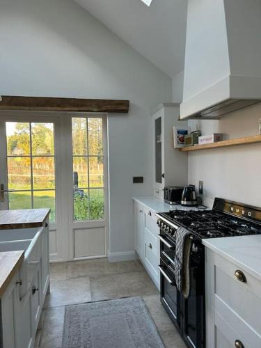 Dungannon House | Favour Royal Cottage - dog friendly forest escape
